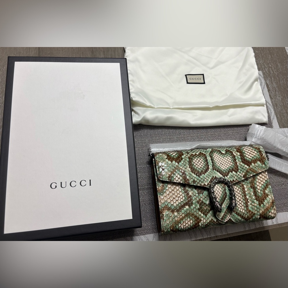 Gucci Snakeskin Crystal Mini Dionysus Chain- Brand New with tags, never used.